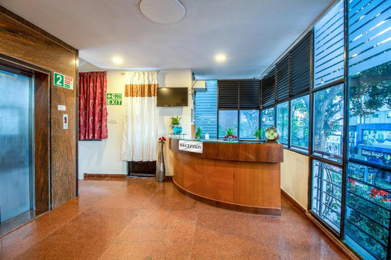 Hotel Royal Classio, Bangalore Extérieur photo