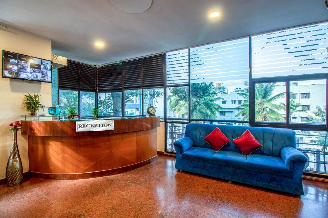 Hotel Royal Classio, Bangalore Extérieur photo
